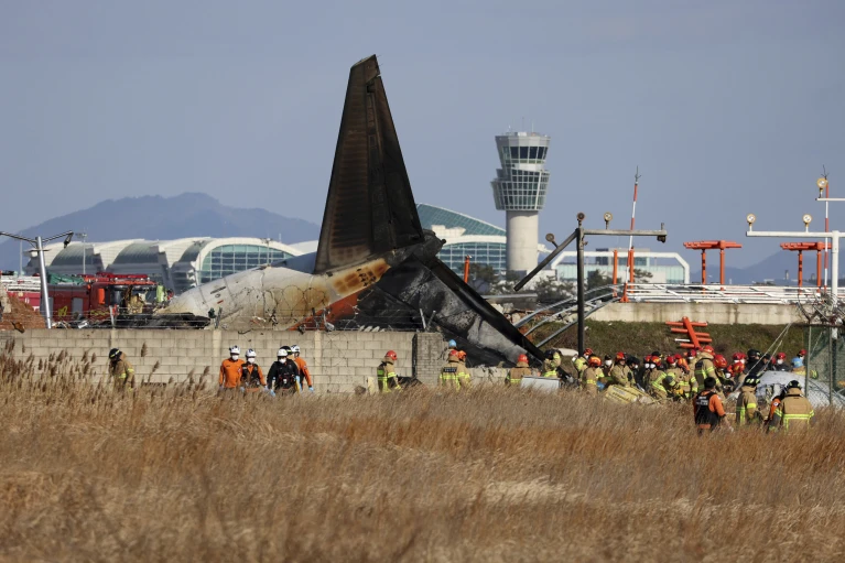 179 people killed, 2 rescued out of 181 aboard, after plane crash in South Korea's Muan region