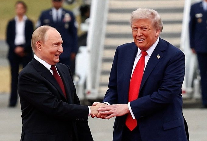 (U.S. President Donald Trump and Russian President Vladimir Putin)